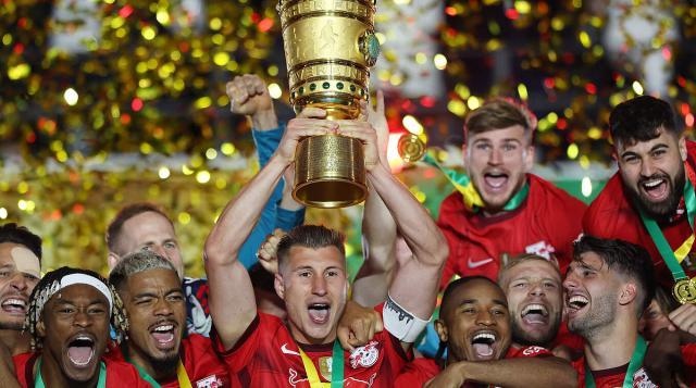 官方网站_kaiyun sports-卫冕德国杯是迈向豪门的标志or分崩离析的开始？