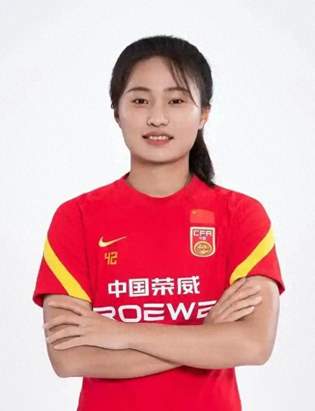 女足美女金坤与冬奥花滑冠军是老乡 两人祖籍达州两地距离约50公里|中国女足|冬奥会|四川|花样滑冰|达川区_新浪体育_新浪新闻